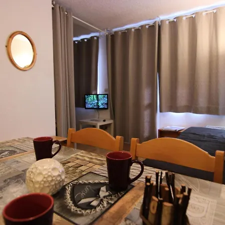Apartment Lauzieres - Joli 2 Pieces Pour 4 Personnes Quartier Soleil Mae-7613 Val Thorens